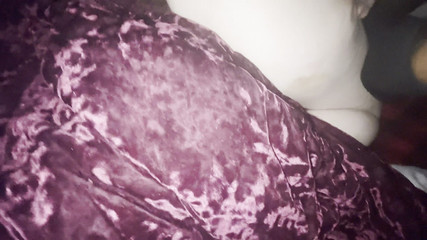 Mariecream: Aku mencengkeram air mani keluar dari bbc-nya