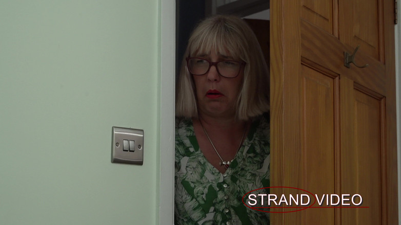 Sarah Stern: Nonton cewek ini lagi coli