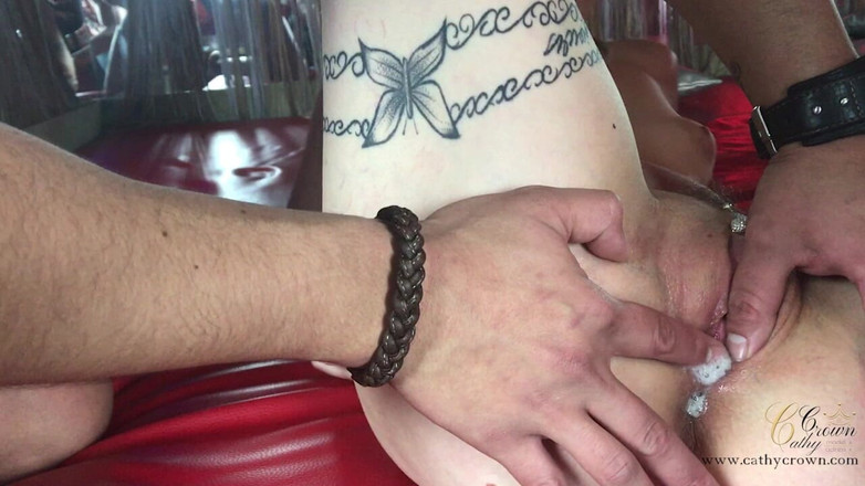 Cathy Crown Production: Offerta in un club libertino