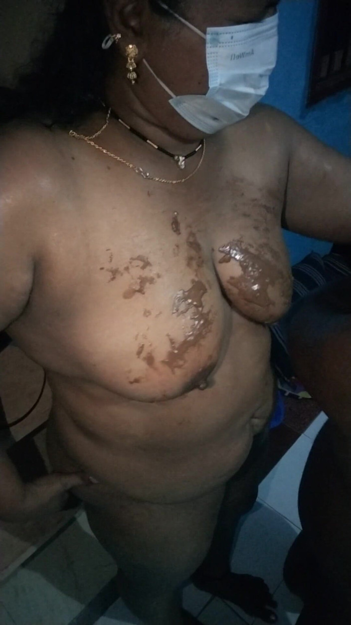 Benita sweety: Le gusta el chocolate, video hablando caliente