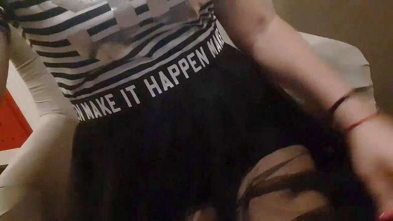 Putana dreams: Im hotel gehen und meine nackte muschi zeigen