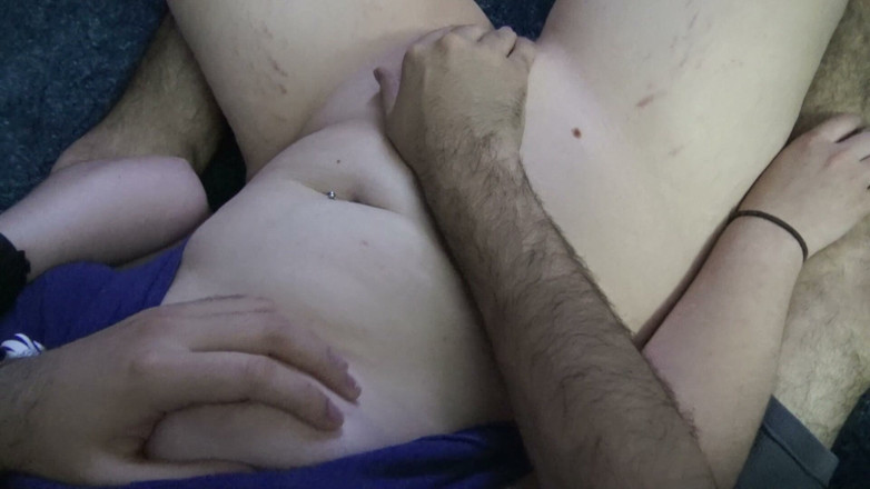 LustfulGeeks: Teen Fingered by Older Man