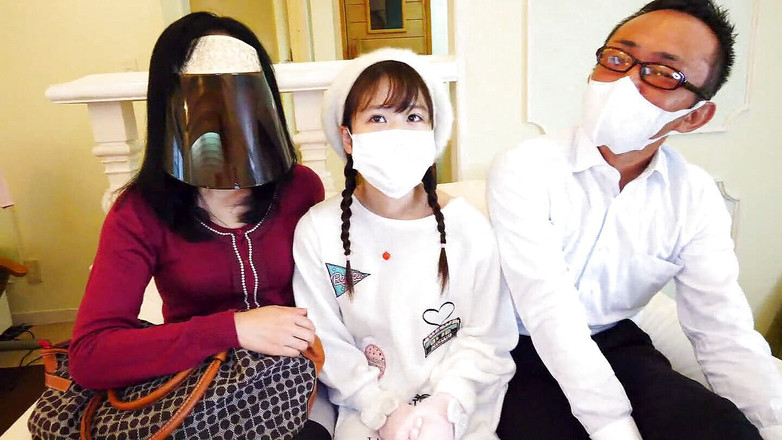 Raptor Inc: 부모님 앞에서 의붓딸