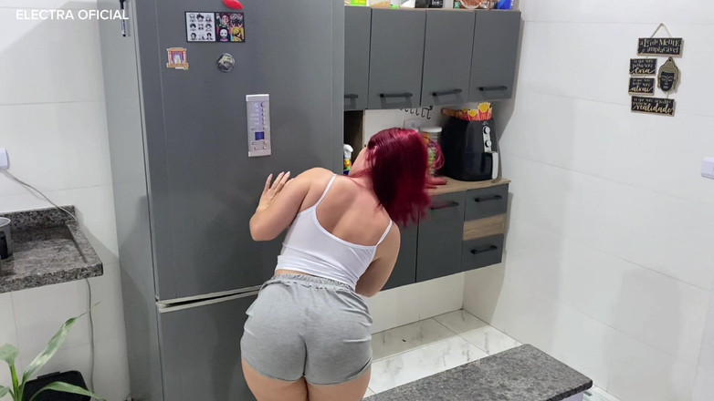 Curious Electra: Pulizia del balcone