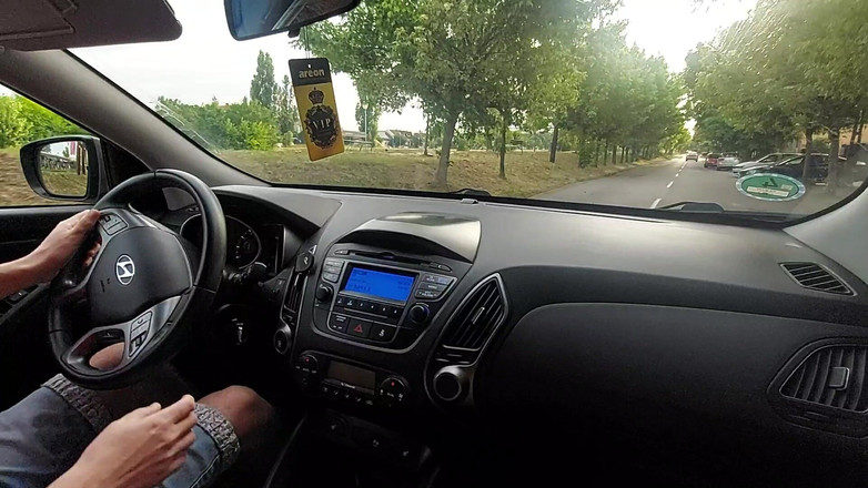 Step Mommy: Matrigna amatoriale arrapata con gambe sexy con i tacchi in...