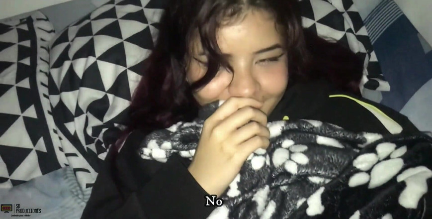 MAFELAGO: Drobna Latynoska nago w swoim pokoju daje mi kilka pysznych...