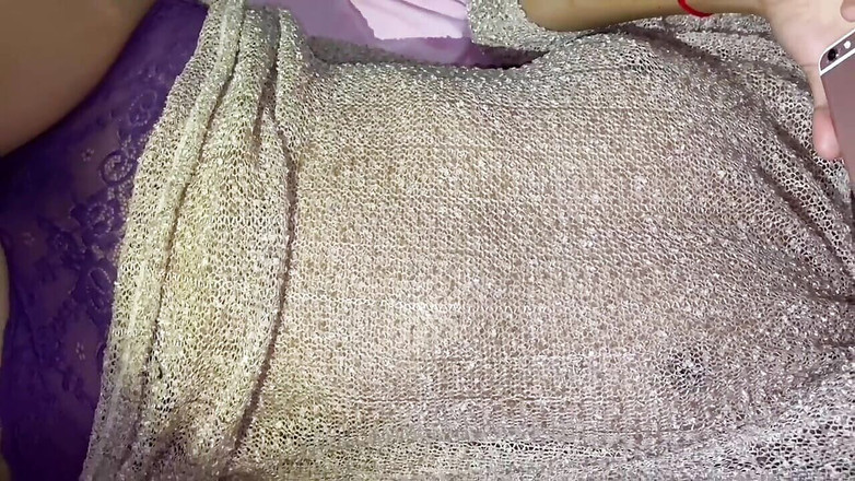 Khmerhomemade: Вона робить мене такою гарячою, її фіолетовий під одягом