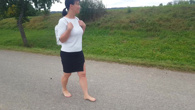 Yvette xtreme: Dirty barefoot walk with Yvette Costeau