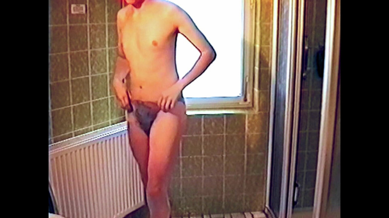 Mark Hannes: Penis vücudu çiş ve frikik sunumu ve kambur mastürbasyonu 18 yaşında ve...