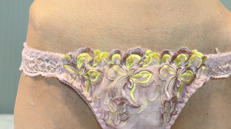 tomometal65: O super miraculoasă super zveltă care pare să se rupă...