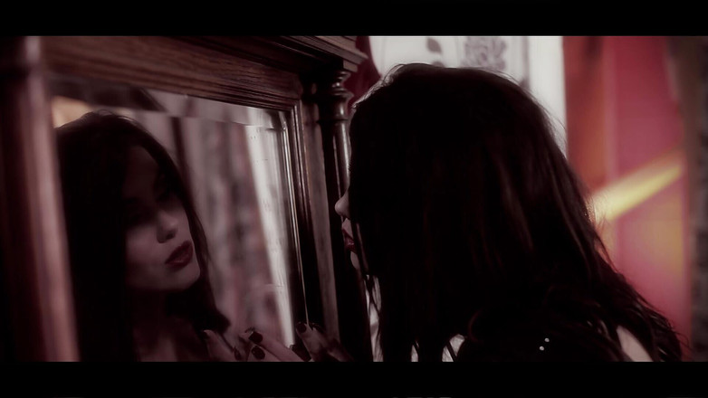 My Porn King: 거대한 딜도를 빨아주는 발정난 소녀