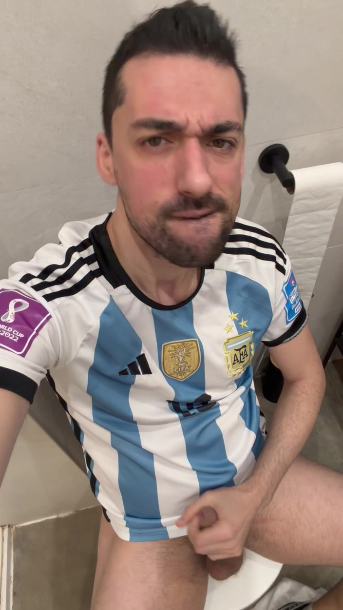 Liam Harding: Hot Stepdaddy Jerking off Showing Big Cock