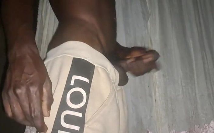Power dick: 辣妹给黑鸡巴撸管