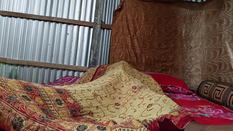 SAFI-SEXY: Mommy stepson with First-time alone at home