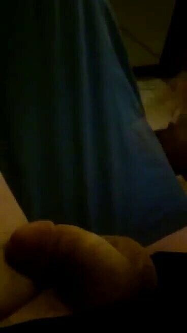 GeneWadexxx: Oso grande pornstar Genewade42xxx se corre