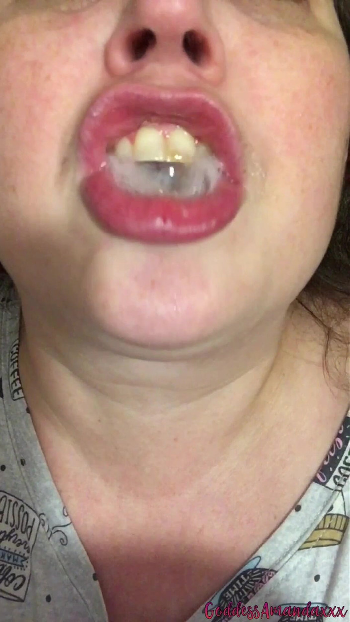 Goddess Amanda: Mencukur rambut ketiak saya &amp; menelan mani