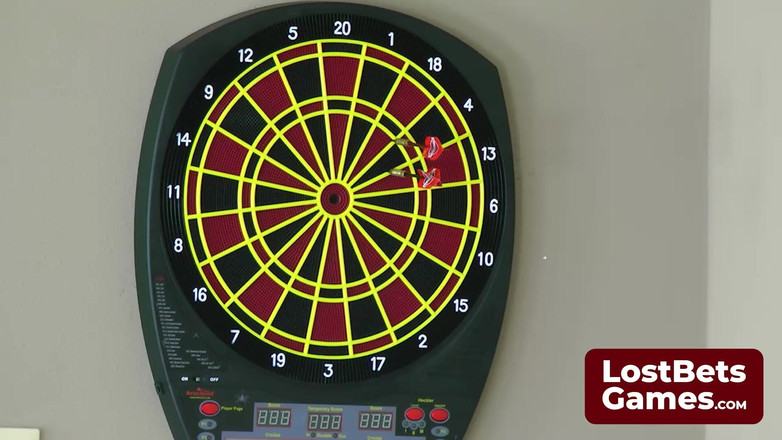 Lost Bets Games: Permainan telanjang dart ini menjanjikan malam keseronokan yang tidak dijangka