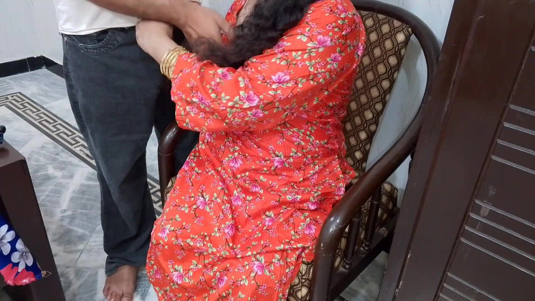QueenbeautyQB: Indian Big Boobs Big Ass Aunty