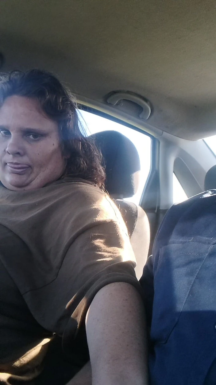 hothouse18xxx: Stacy Gave Jhonny a Kinky Handjob in His Car ( Dirty...
