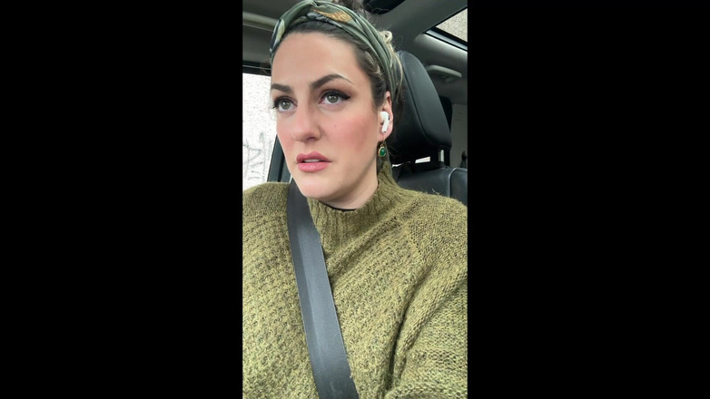 Countess diamond: 차에서 전화하는 재정 수표