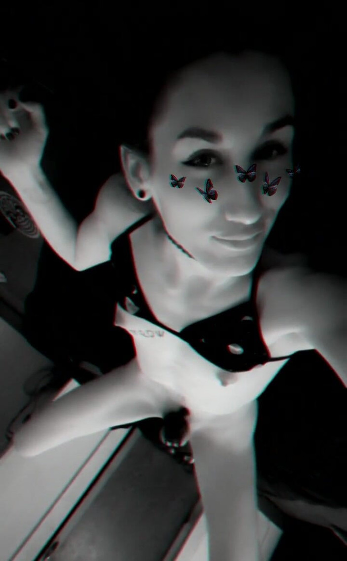 Alyssa Bale: Meisje pik post 3