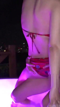 Část 1: její vzhled a osobnost jsou naprosto úžasné! sexy žena, která dokonale vyvažuje zábavu a smyslnost !!