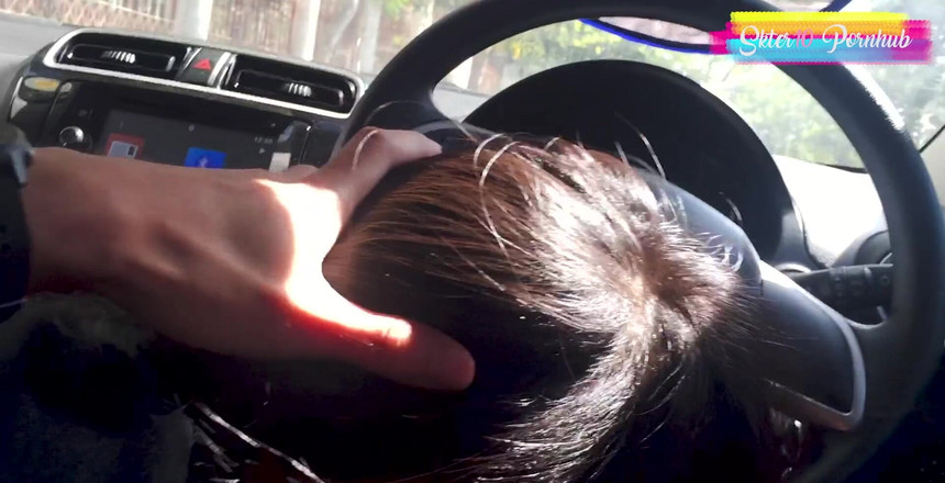 18_honey: Sborra in bocca in macchina