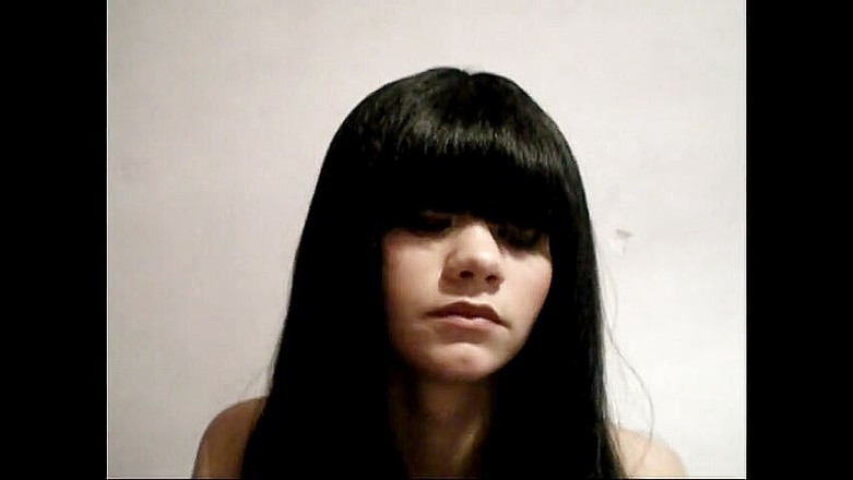 Solo Austria: Lea咀嚼食物