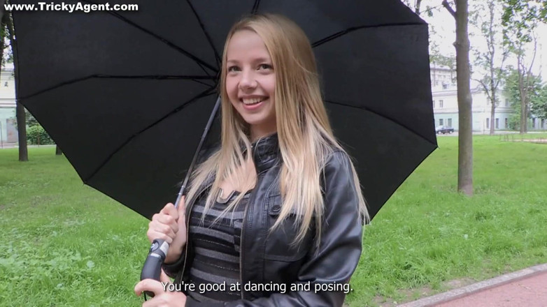 Tricky Agent: Sex Casting for Blonde Teeny