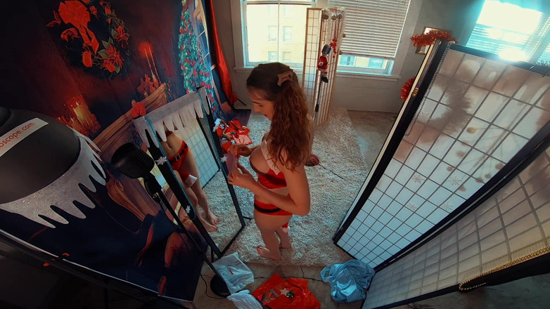 Piper Blush: Santa Claus Is Comin' to Town - Naughty