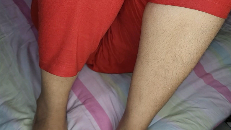 Tasnim Zara: Bangladeşli nine seks yaparken vücudunun her yerine ateşleniyor