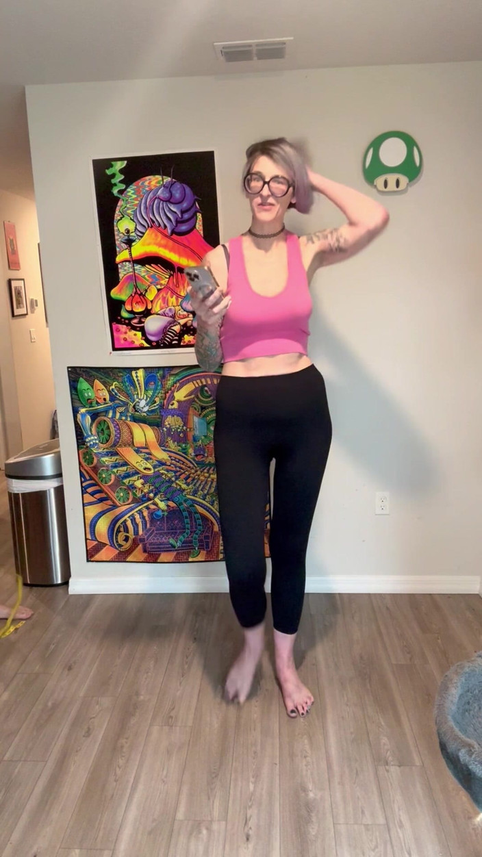 Peppermint Giantess: Full Body Measurements of a 67 Goddess