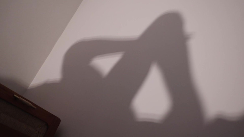 Countess diamond: 崇拜我的阴影 - 我的快乐，你的否认