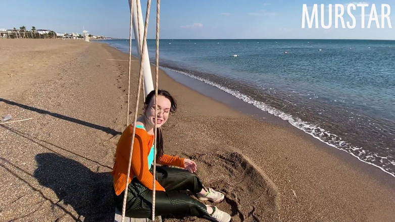 Toma Mur: Я зустрів дівчину на пляжі і трахнув її в своєму готельному номері