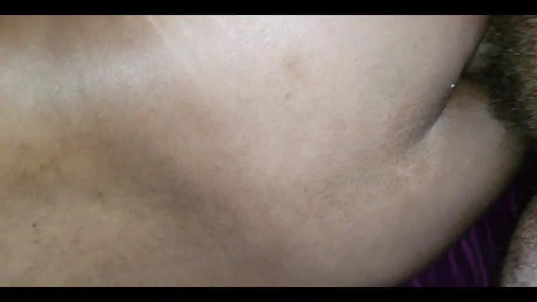 Anny Kitty: Sürtük üvey kız kardeşimin bakire götünü sikiyorum ve içine boşalıyor