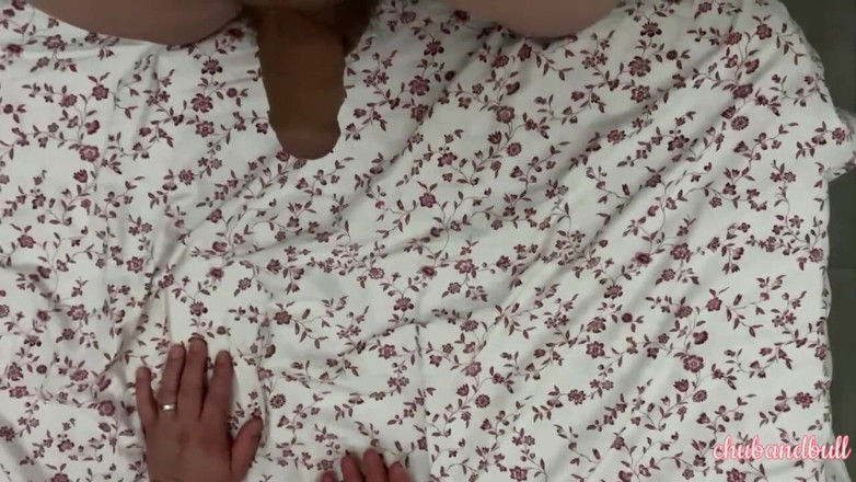 Chub_Bull: Rápida mamada en cama