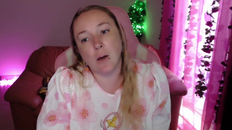 Kisicaxx: 淫語を崇拝する大きな黒人チンポ