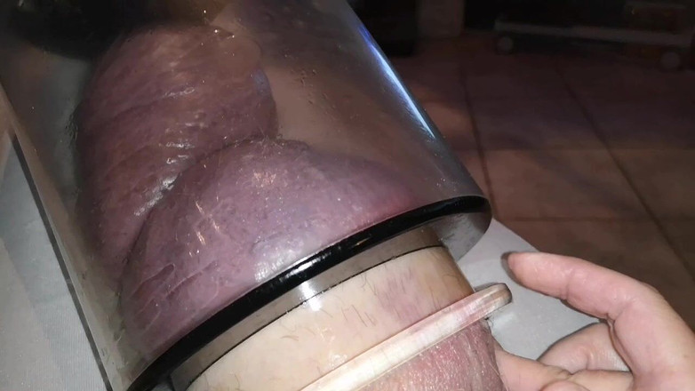 Monster_Meat_: Umplere și pompare ca dracu!!