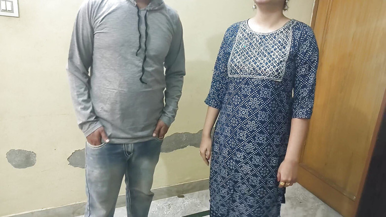 Hornycouple149: Sara đến gặp một người lạ từ một ứng dụng hẹn hò ở...