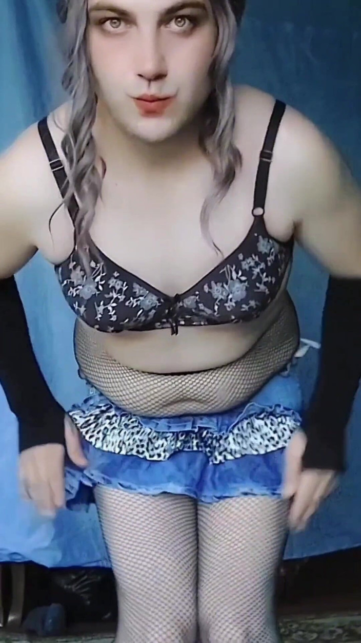 Kitty_Cross: Scatenando la mia diva interiore: confessioni di una bellezza travestita