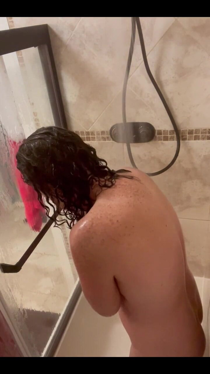 bethmckenna: Morning Shower