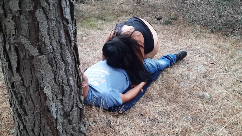 Riderqueen: Stepmommy outdoors