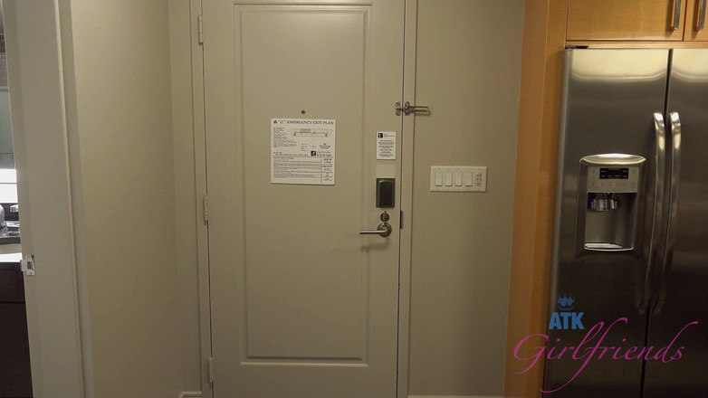 ATK Girlfriends: Віртуальна відпустка з квітневим снігом, частина 1