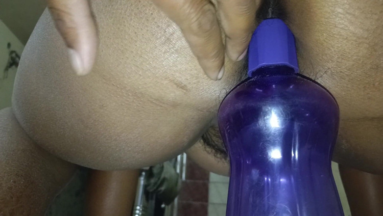 MHM: Láhev v kundičce