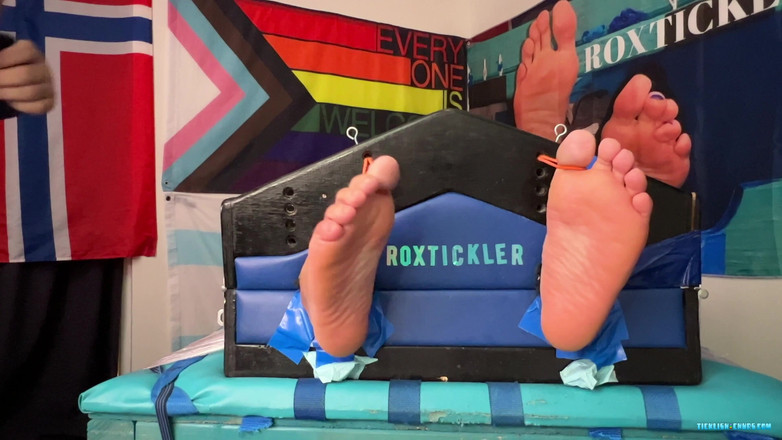 Ticklish Chubs: Tombul Oscar'ın ilk seferi