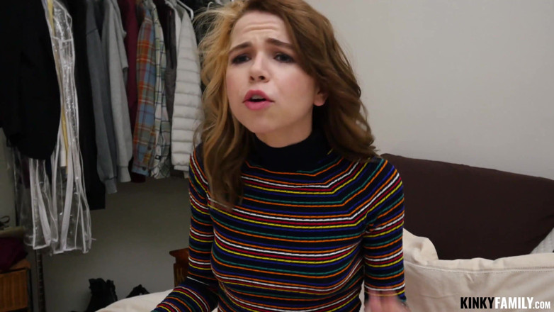 Kinky Family: Home alone with slutty stepsis