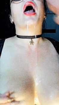 Homemade Video Fucked in the Ass by a Stepmom