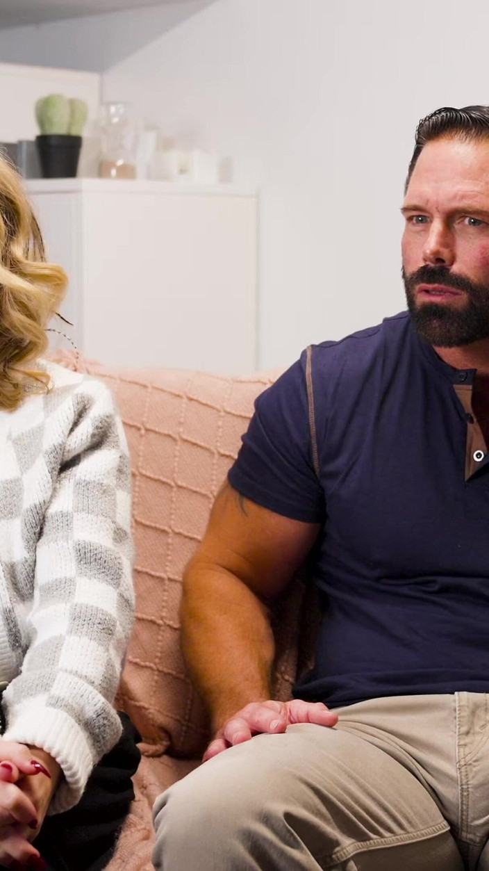 Roleplayground: Andie Anderson Begs Her Plumber to Fuck Her Until She...