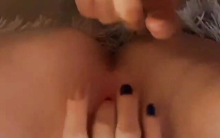 Sexy and masked: Dildo nel culo in faccia