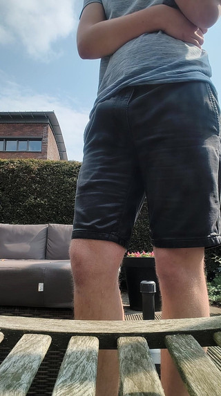 Legging wetting boy: 喫煙と濡れ